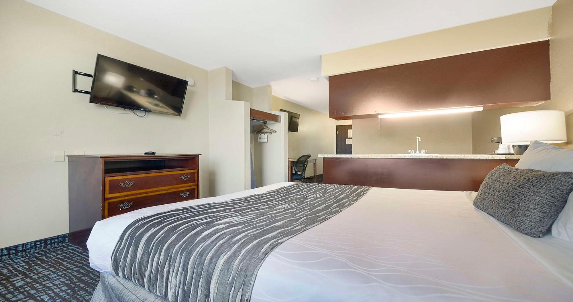 Surestay Plus Hotel By Best Western Роклін Екстер'єр фото